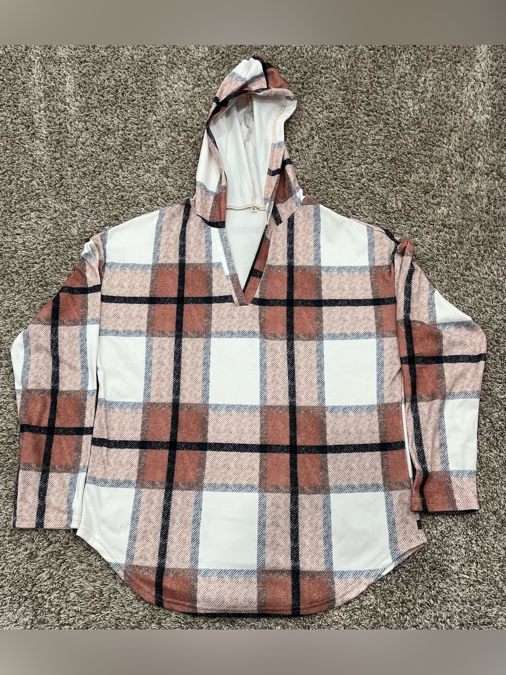 Women’s medium brown plaid long sleeve shirt with hood